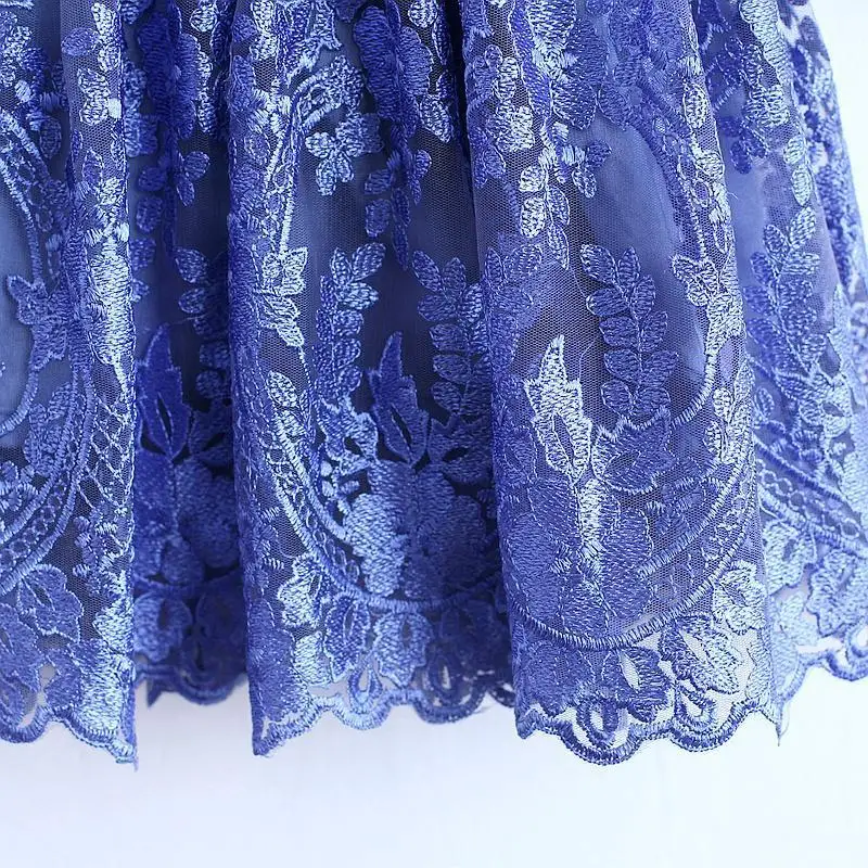 Кружевные платья для мамы и дочки; одинаковые Вечерние Платья с цветочным принтом для мамы и дочки; одежда для всей семьи; одежда для мамы и дочки; J510