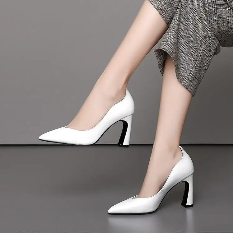 

Spring and Autumn pointed women's shoes thick heel high heels women's toe layer cowhide 8.5cm