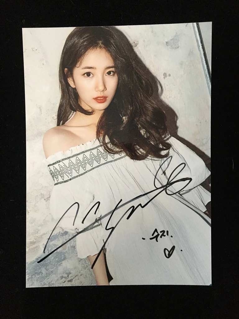 ペ・スジ直筆サイン入り2Lサイズ写真… Bae Suzy ペ・スジ 直筆サイン入り写真 サイズ2L