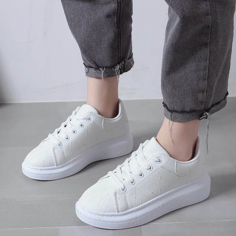 Women Shoes Skateboard Shoes Classic Wild Casual Shoes Women Walking Shoes White Sport Shoes Sneakers Tenis Feminino Trainers