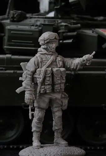 

1/35 Resin Model Building Kit Figure Officer