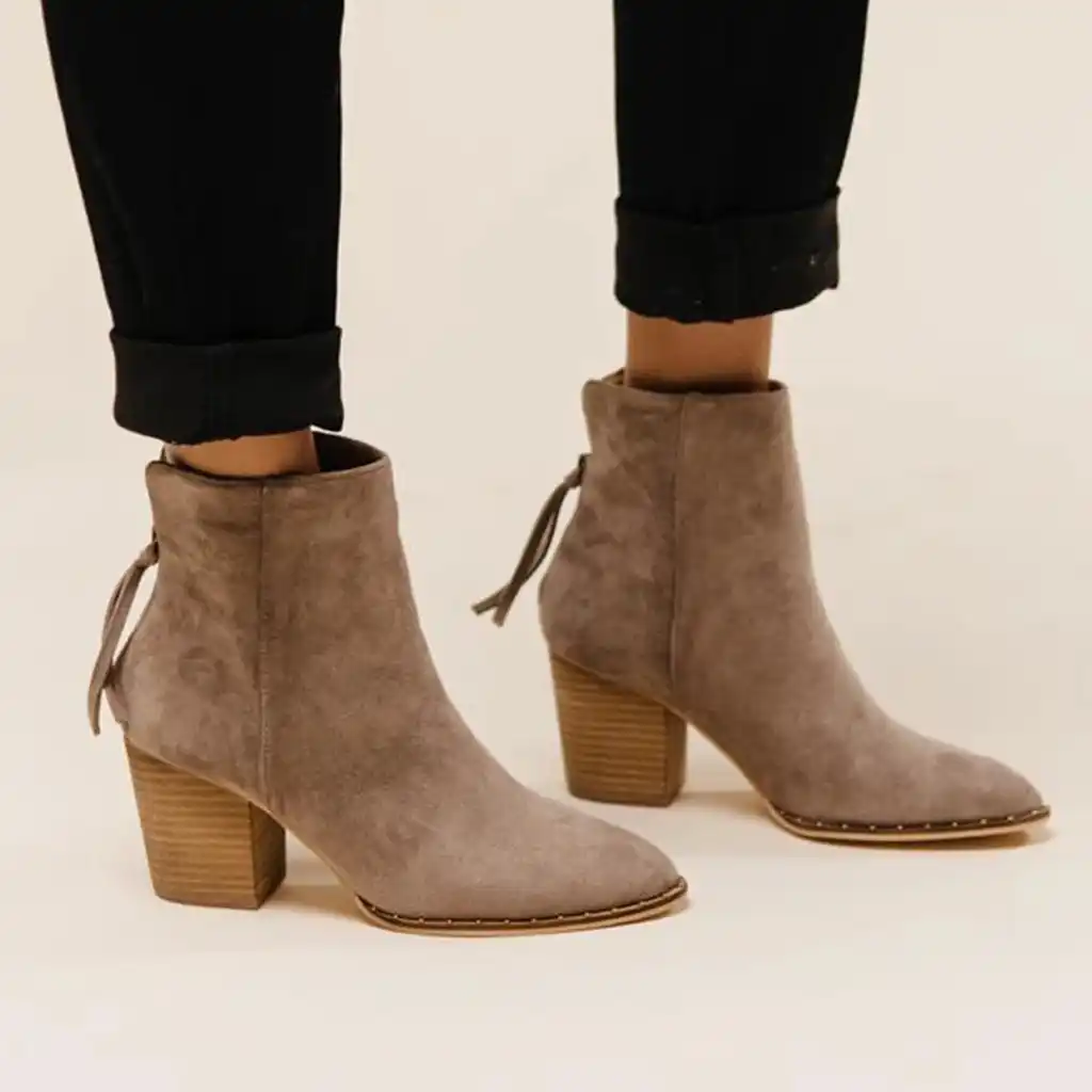 women's short black suede boots
