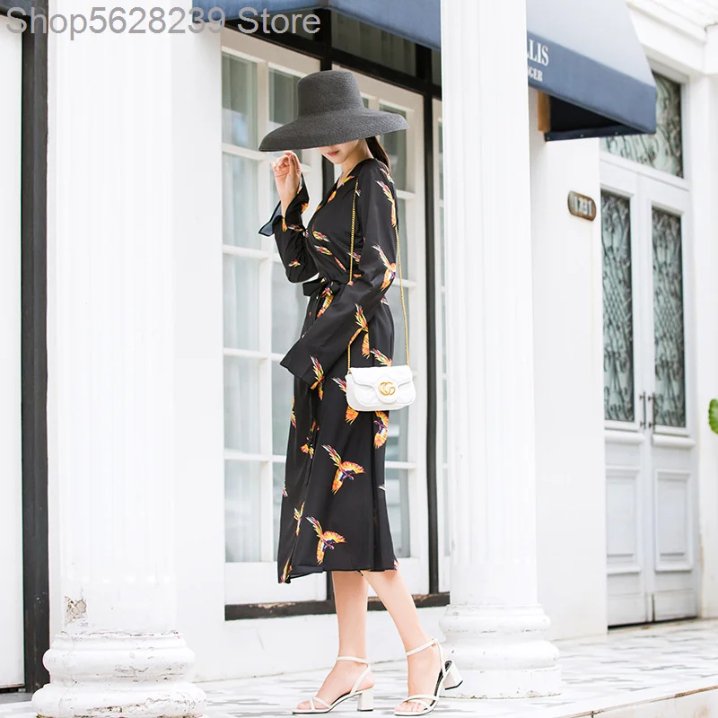 

Xshm Black Background Printing Chiffon Wrap Skirt V Collar Lace Waist Slimming Temperament Dress