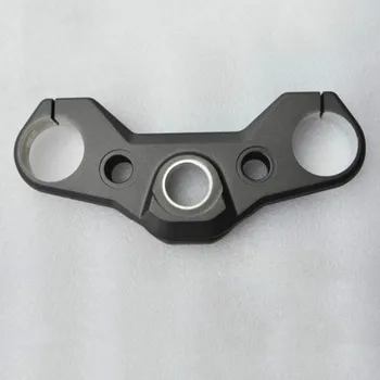 

CFMOTO Motorcycle Accessories Installed 250NK on the Board with the Direction of the Shock Absorption Mounting Bracket