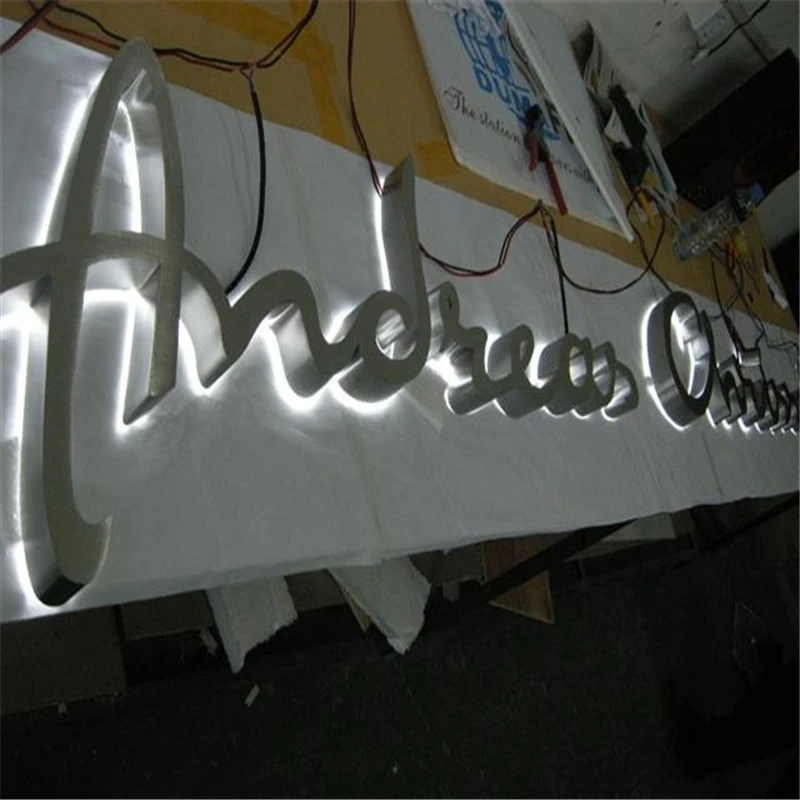 Señal de acero inoxidable para exteriores, molde de logotipo de metal retroiluminado personalizado, letreros de tienda led iluminados con halo, venta directa de fábrica