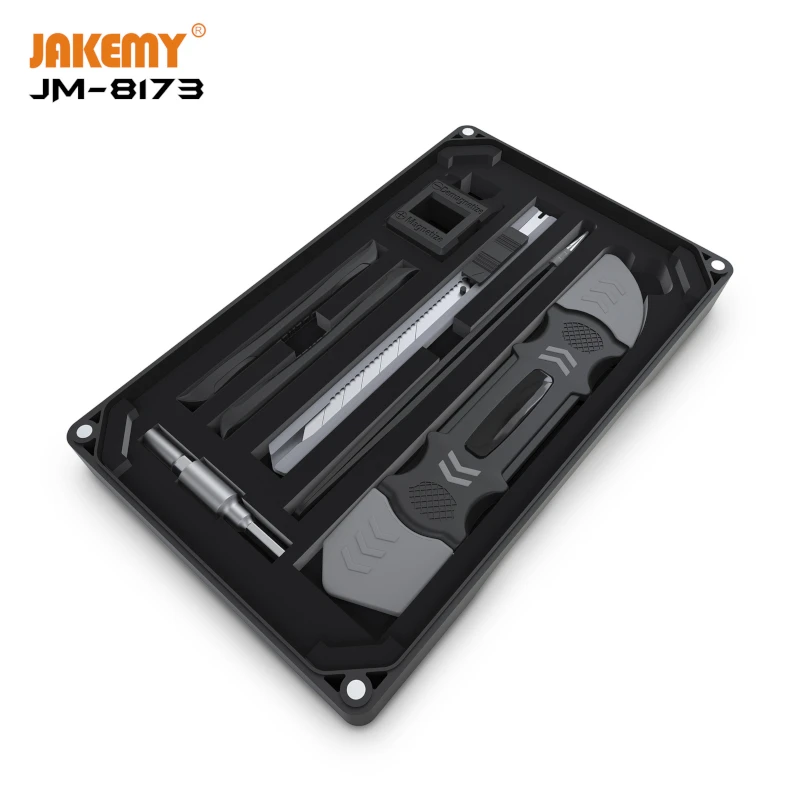 12067975105_1805757257