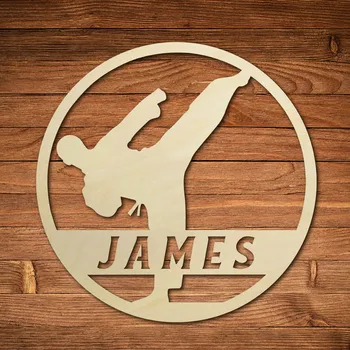 

Custom Karate Wood Sign Japanese Martial Wall Art Home Decor Karate Fans Room Hanging Wooden Circle Sign With Personalized Name