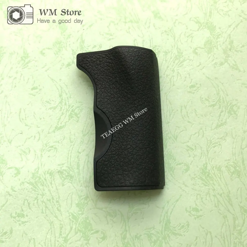 

NEW For Nikon D4S CF Card Cover Rubber Thumb Rubber Camera Spare Part Unit