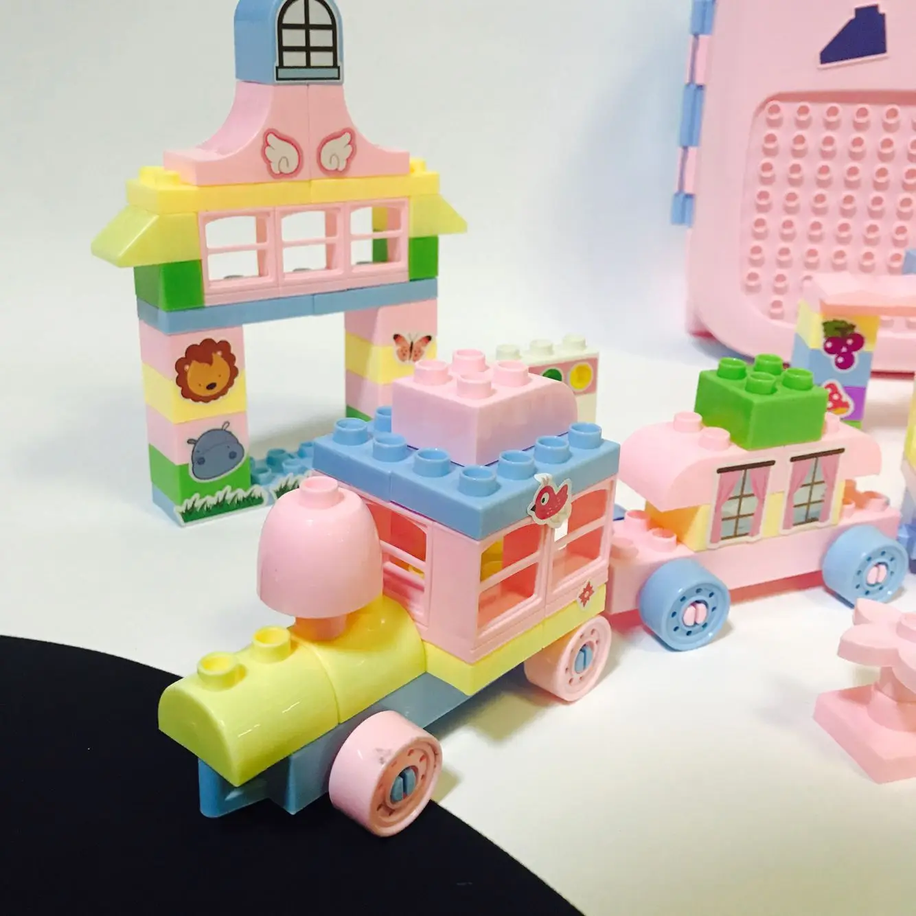 

Children Travelling Trolley Case Building Blocks Train Tours Joint Building Blocks 92 Large Particles Children DIY Educational T