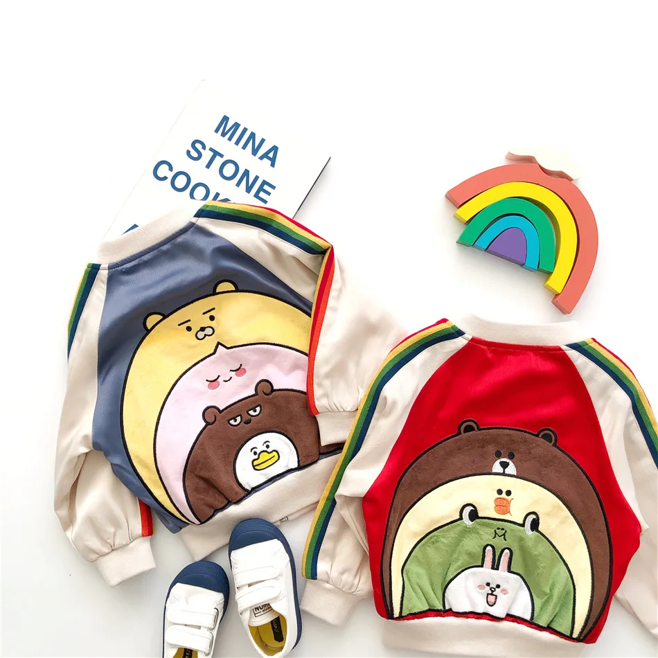 Tonytaobaby осенне-зимняя одежда новая детская Радужное пальто с мультяшным рисунком