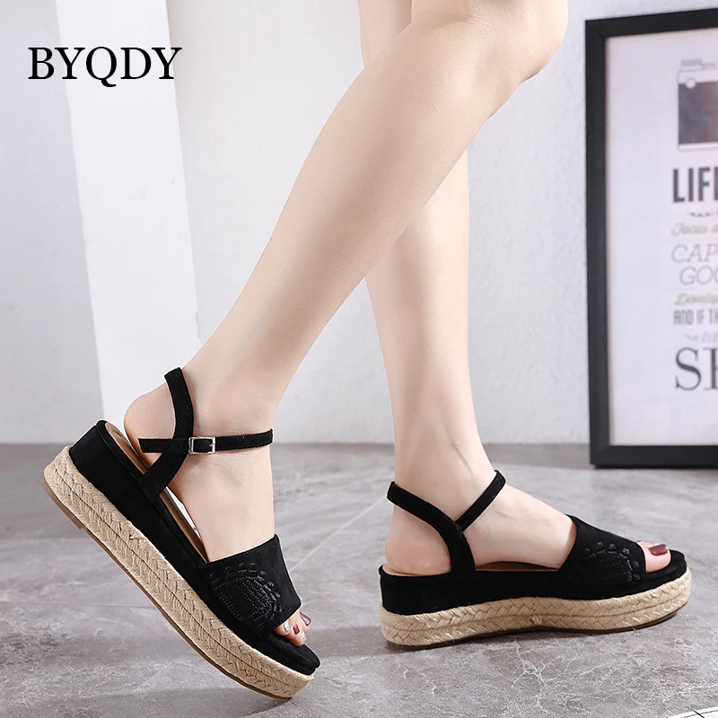 

BYQDY Fashion Flock Woman Sandals Buckle Strap Wedges Height Increasing Female Shoes Chunky Heels Gladiator Solid Black Footwear