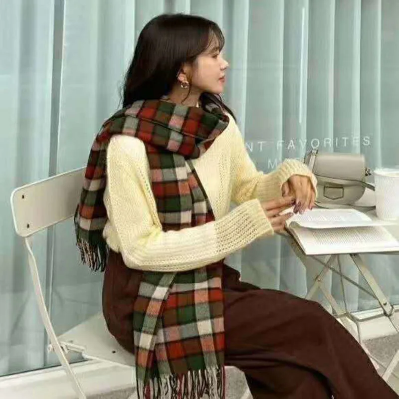 

New imitation cashmere plaid scarf autumn and winter Korean version Japanese retro fashion autumn and winter warm shawl