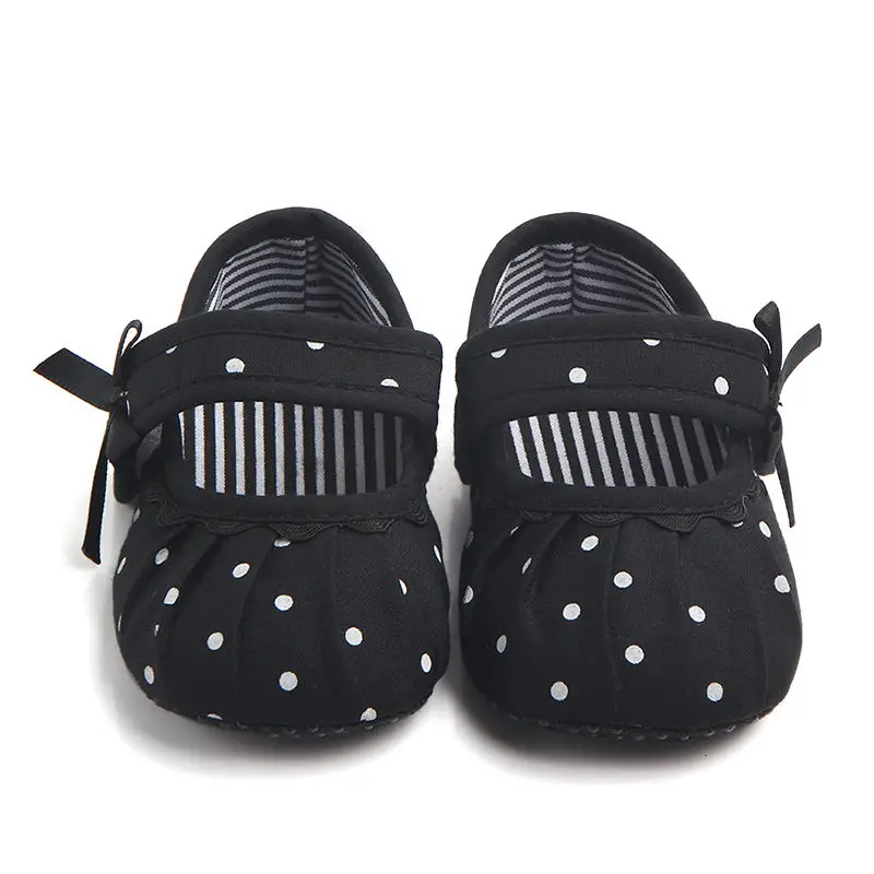 Новинка; парусиновая обувь для новорожденных девочек; нескользящие кроссовки с мягкой подошвой - Цвет: Черный