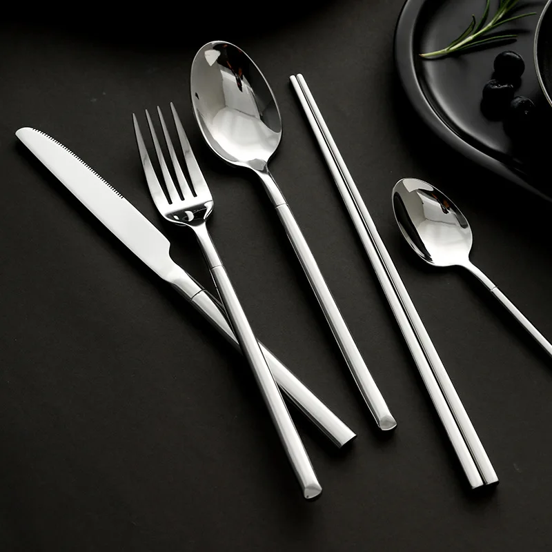 11945350152_1806856482