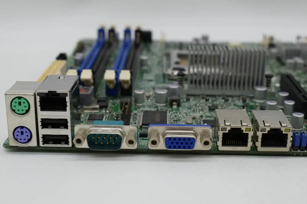 Для односерверной платы Supermicro X9SCM-F LGA1155