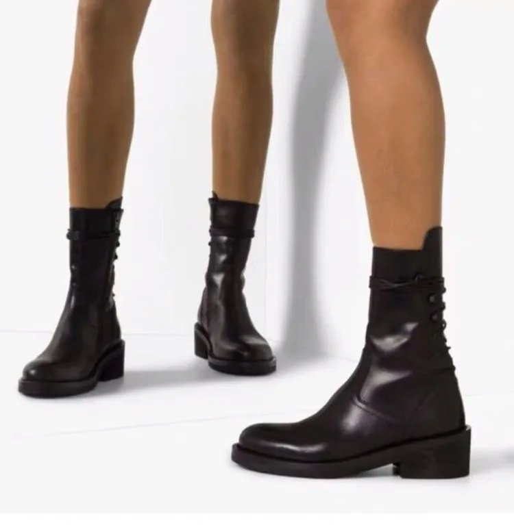 

Equestrian boots Casual Shoes Women Fashion Brand British style Martin Boots Ladies Ankle Boots Female botas mujer Black Shoes
