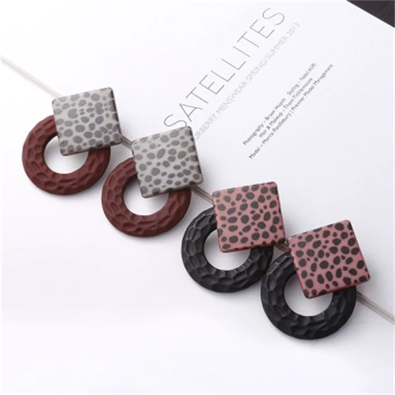 

ZG Fashion BOHO Round Leopard Acrylic Women Stud Earring Circle Geometric Vintage Bohemian Earring Winter Accessories 2019