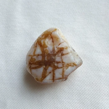 

Natural beautiful stone Ornamental raw stone raw agate Silk Road Collectibles unique collection