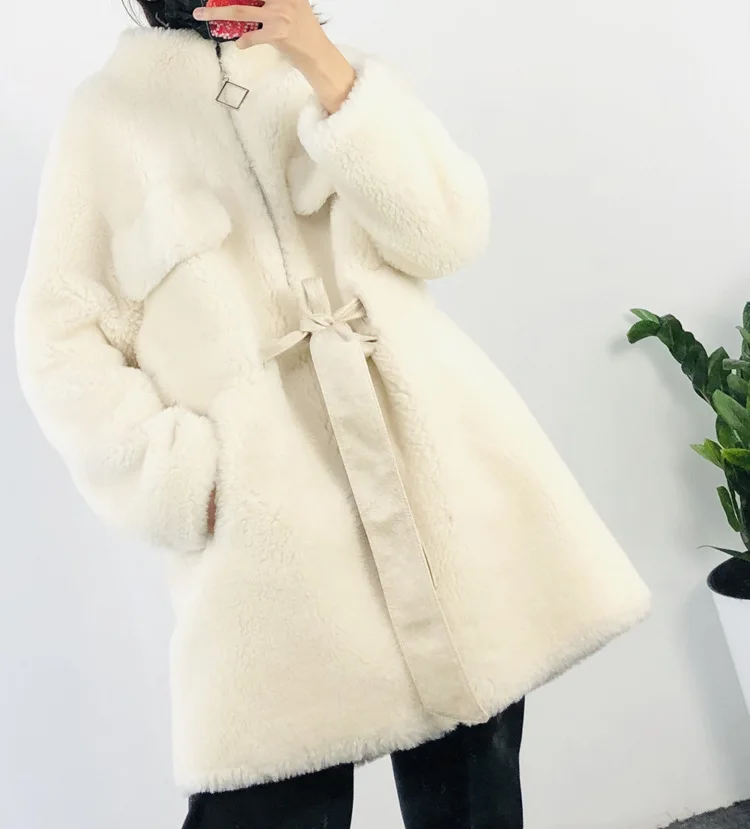 Шуба из шерсти с поясом, куртка из короткой овечьей шерсти, осеннее и зимнее женское пальто, замшевый мех ягненка, Женская куртка NS1741