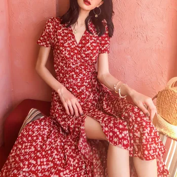 

Seaside holiday national style red dress