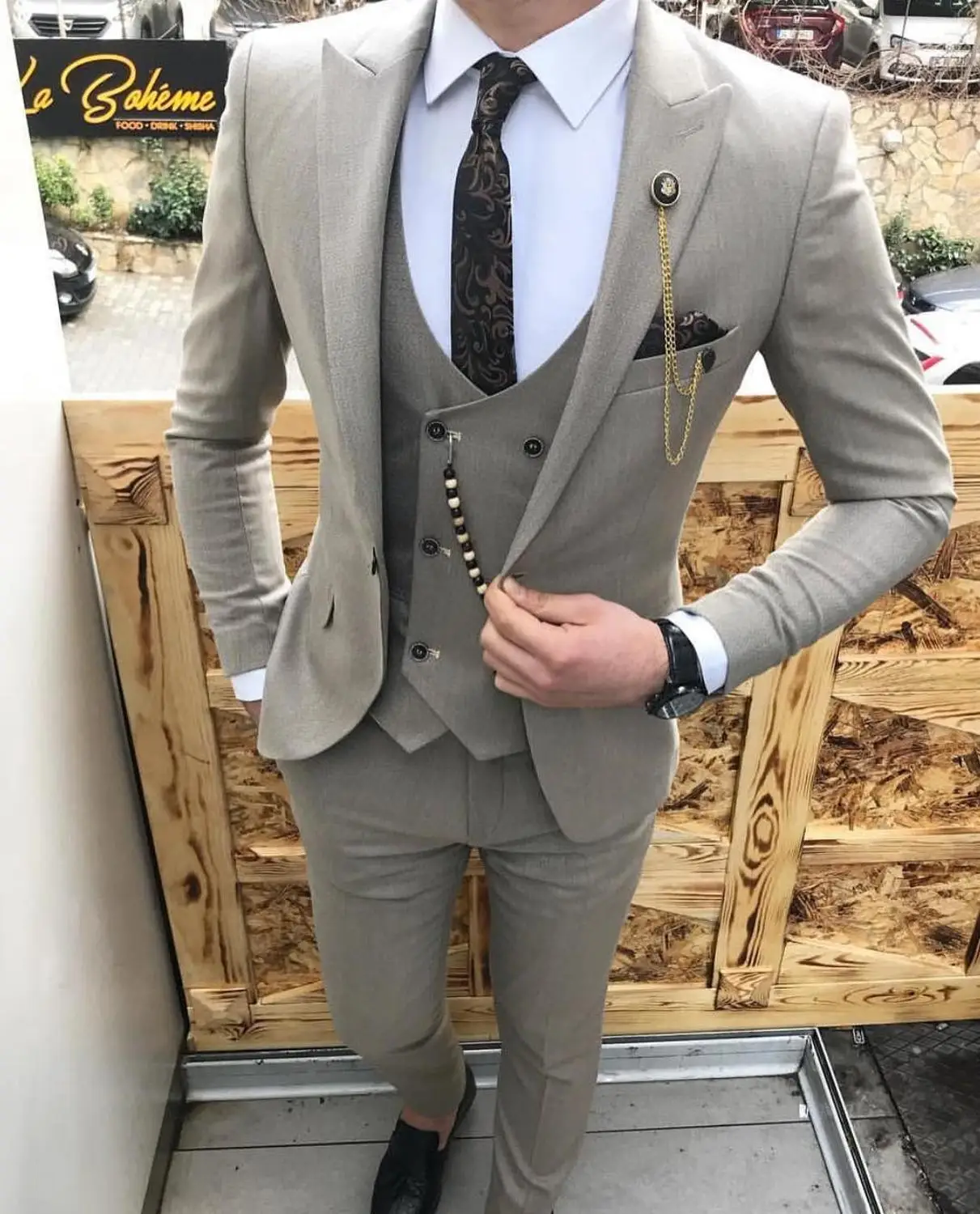 Traje ajustado de 3 piezas para hombre, esmoquin informal gris para baile de graduación, trajes de negocios con solapa y visera para boda, chaqueta + + pantalón chaleco, 2020