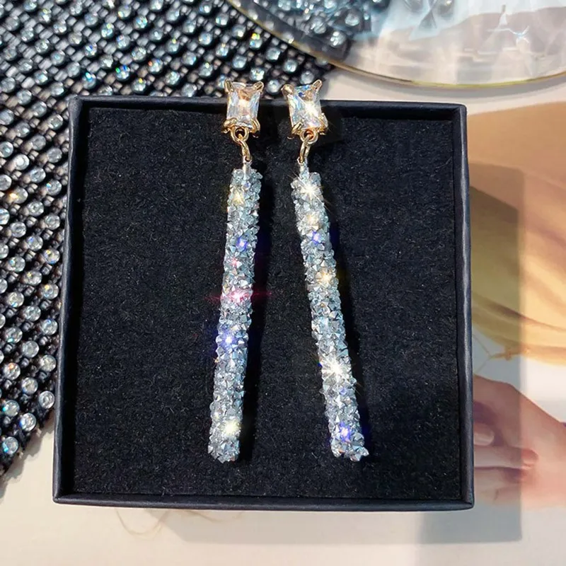 

Fashion Long Tassel Crystal Dangle Earrings for Women Girls Dazzling Geometric Cylinder Pendant Drop Earrings Party Jewelry