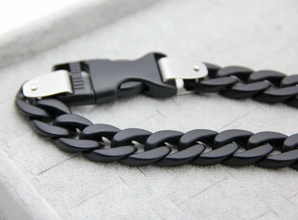 buckle lock necklace