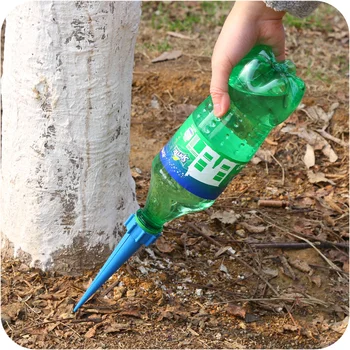 

Garden Cone Lazy Watering Spike Practical watering Sprinklers Plant Flower Waterers Bottle Irrigation System Tool Random Colour