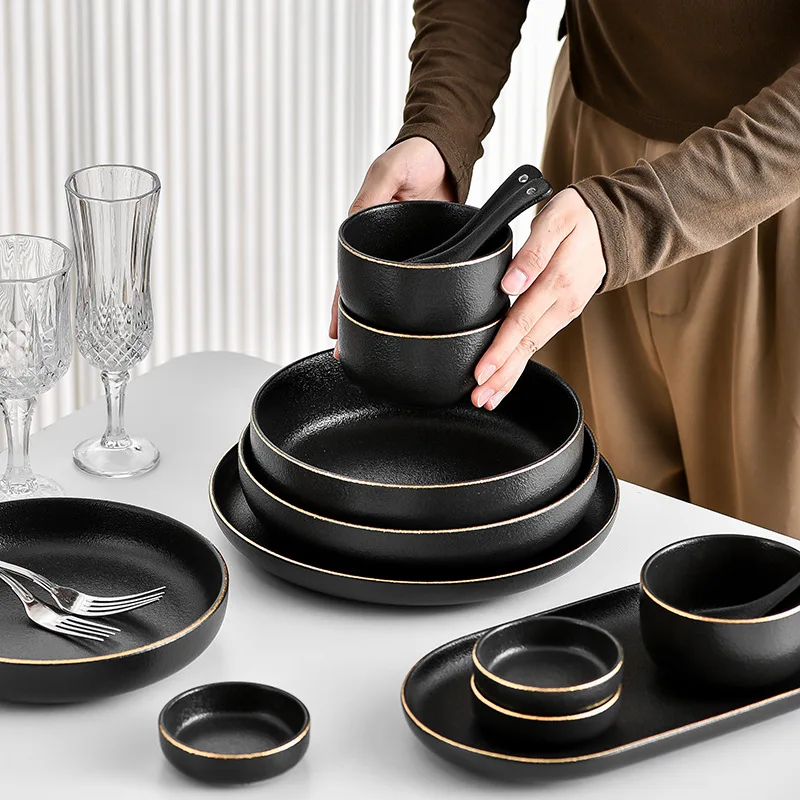 Matte Black Dinnerware