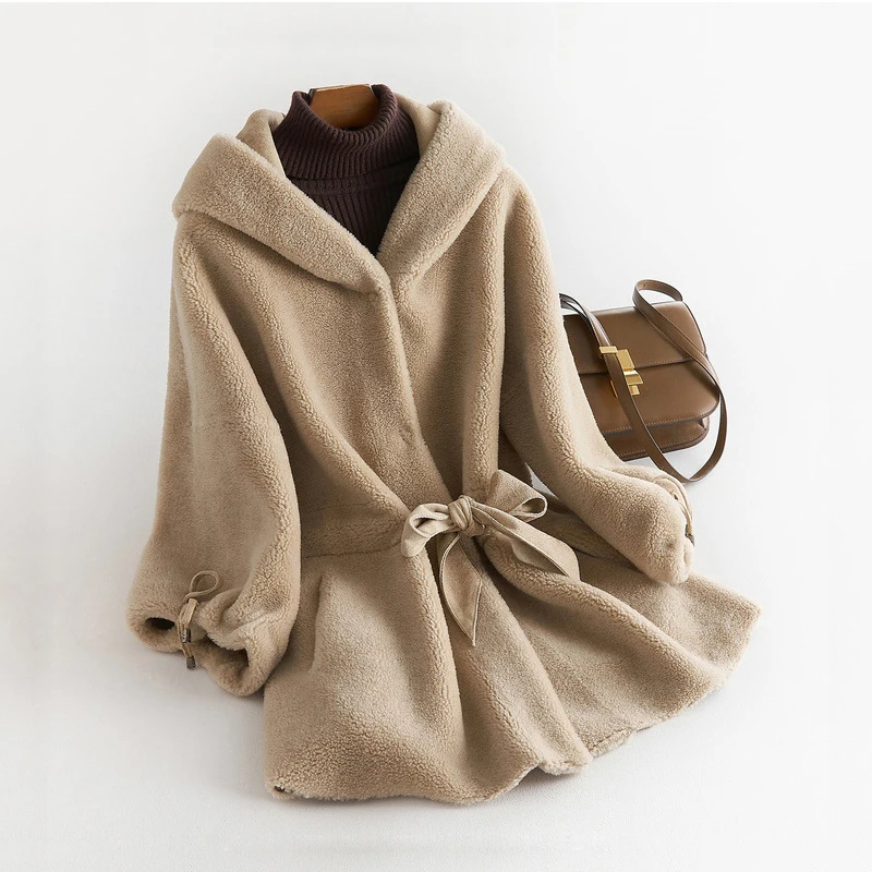 Женское зимнее пальто из натурального меха, стрижка овец, повседневное теплое пальто из натуральной овечьей шерсти, пальто с капюшоном и поясом F1130