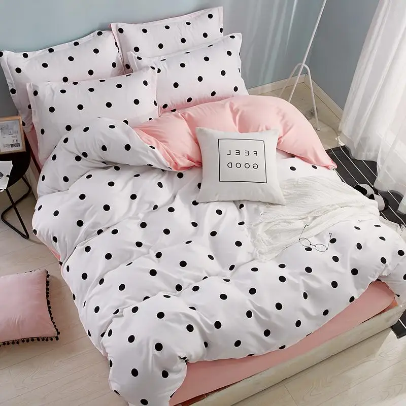 Комплект постельного белья черно белого цвета с пододеяльником и наволочкой 57/3/4