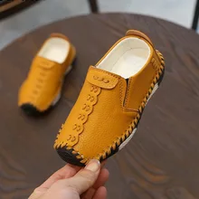 Детская кожаная обувь в стиле английских мальчиков; детская модная прошитая повседневная обувь из искусственной кожи; осенние кроссовки на мягкой подошве без застежки; B06061