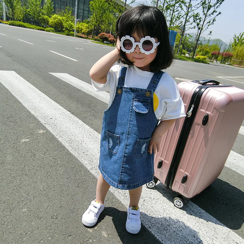

2018 Childrenswear Baby Summer Wear 1-2-3-4-Year-Old Girls Cowboy Strap Dress Versatile Children Denim Skirt