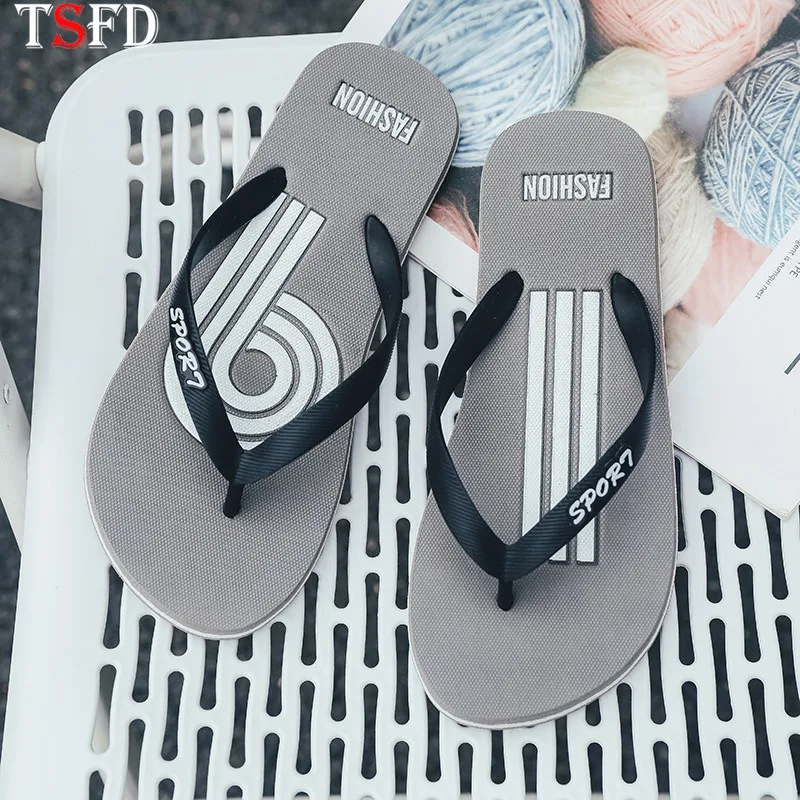 

Man Casual Shoes Outdoor Fashion Shoes 2020 Men Sandals Summer Cool Beach Slippers Non-slip Home Slippers Classic Flip Flops Y9