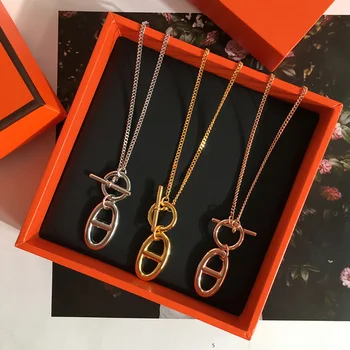 

OL Fashion Double D Letter Style Steel Pendant Necklace Silver Rose Gold Tone OT Buckle Charms Clavicle Chain For Women