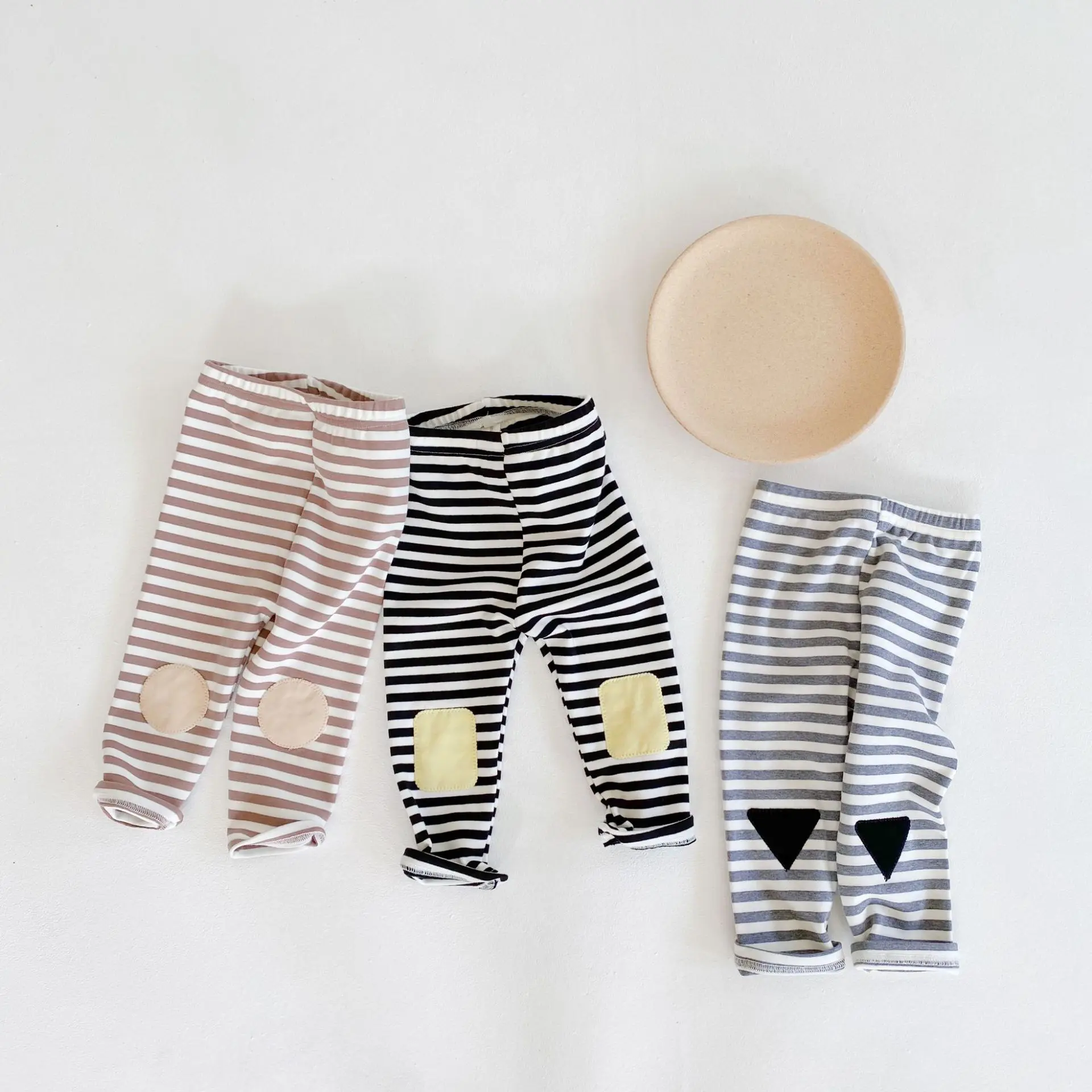 Algodão de Alta Meninas do Bebê Outono Novo Qualidade Bebê Meia-calça Listrado Leggings Crianças Recém-nascidos Calças Casuais 0-24m 3 Mamãe e Bebê