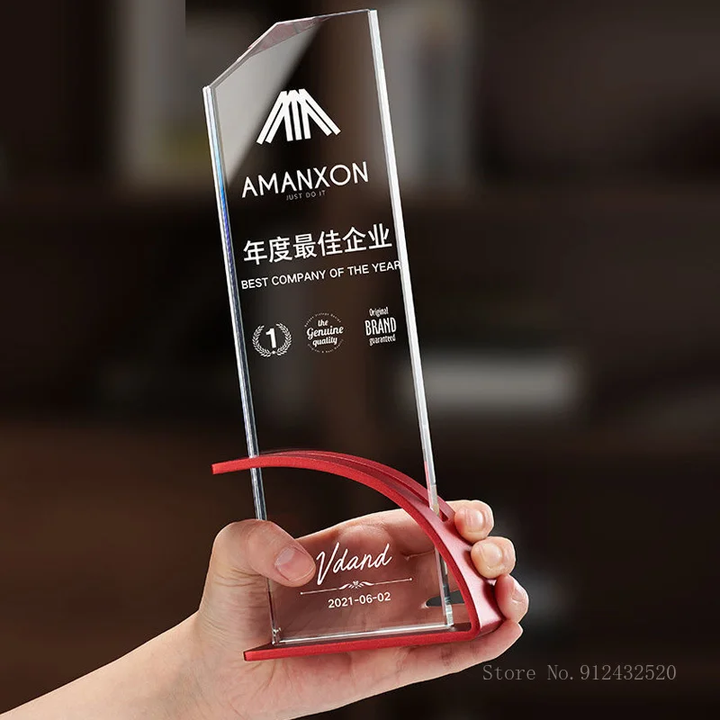 

Personalized Custom Metal Geometric Shape Base Crystal Trophy, Electroplating Gold, Creative Event, Souvenir Home Decoration 1pc