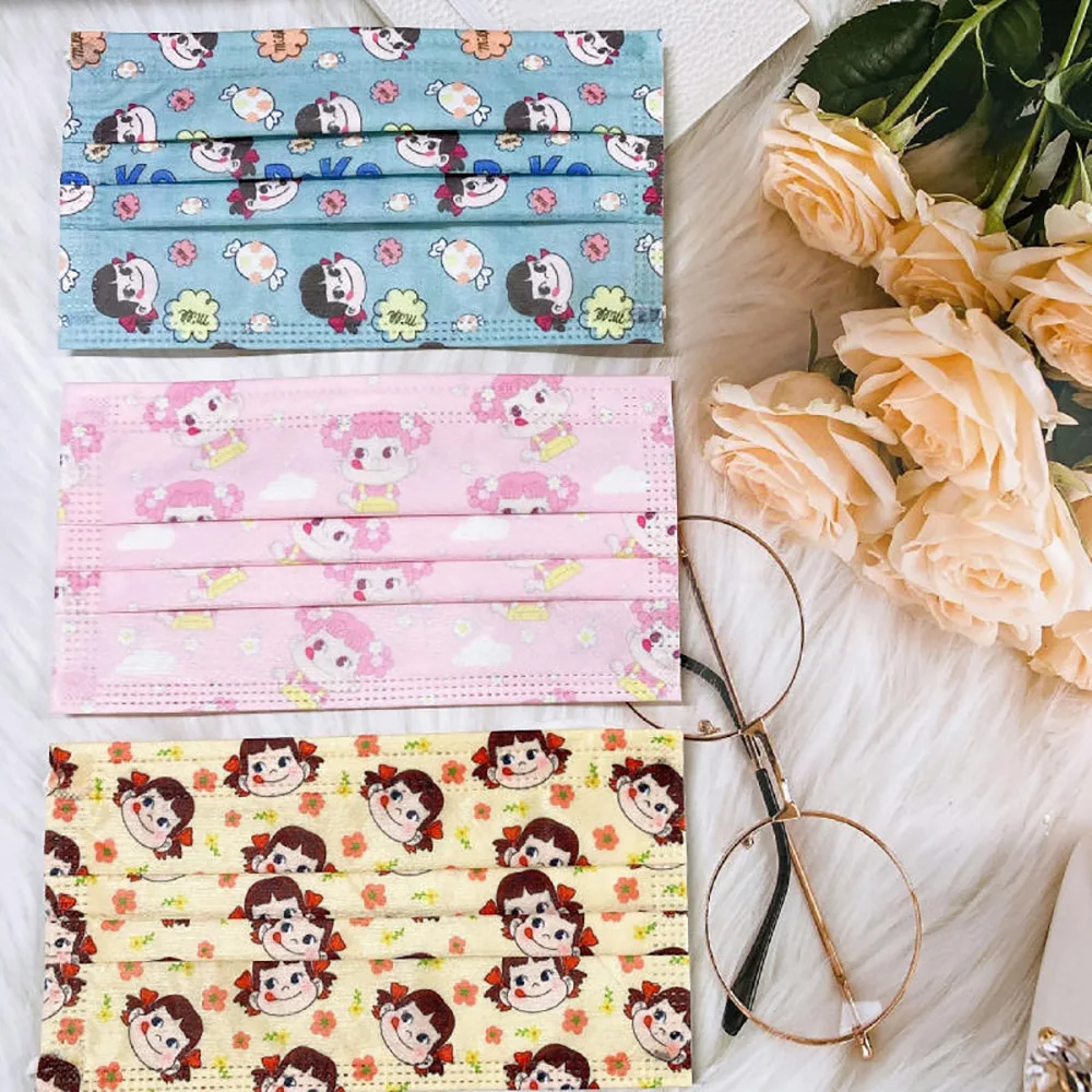 Рисунок 2 - одноразовые маски для детей и взрослых