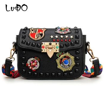 

Retro Embroidery Metal Stars Women Crossbody Bags High Quality Pu Leather Color Rivet Design Wide Shoulder Strap Shoulder Bags