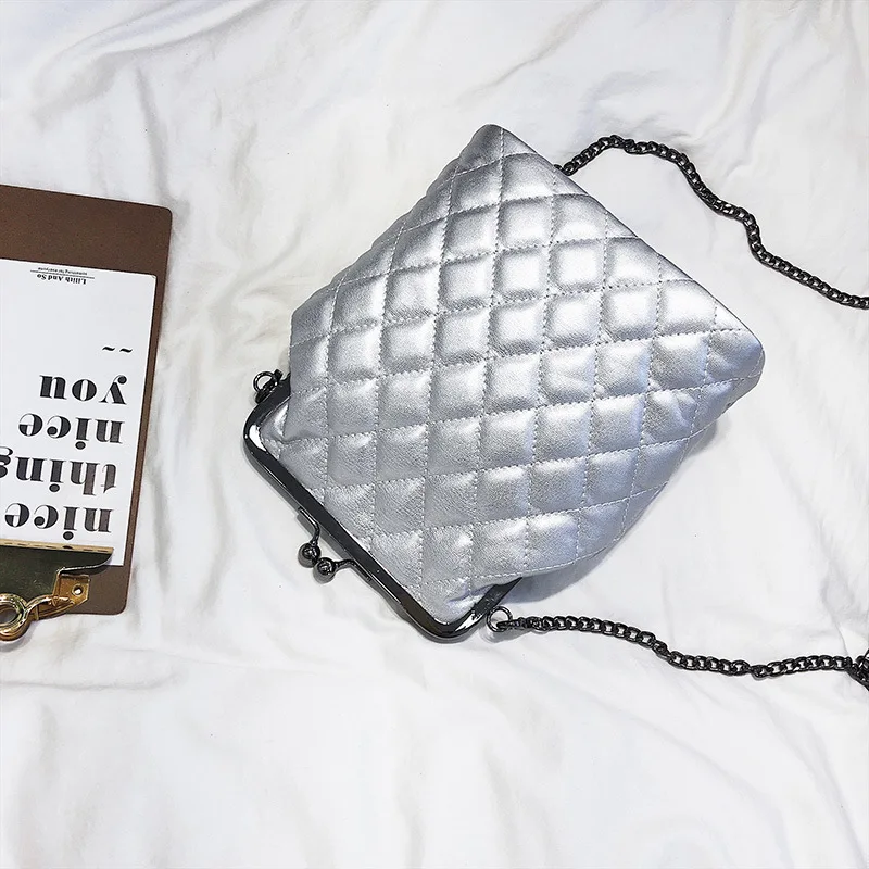 

2018 New Style Fashion Korean-style Rhombus Lock Shell Bag Little Person Pendant Children Shoulder Oblique WOMEN'S Bag