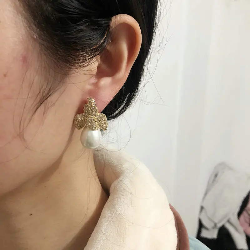 Bilincolor Fashion White pearl Golden Dubai Drop Earring for Women