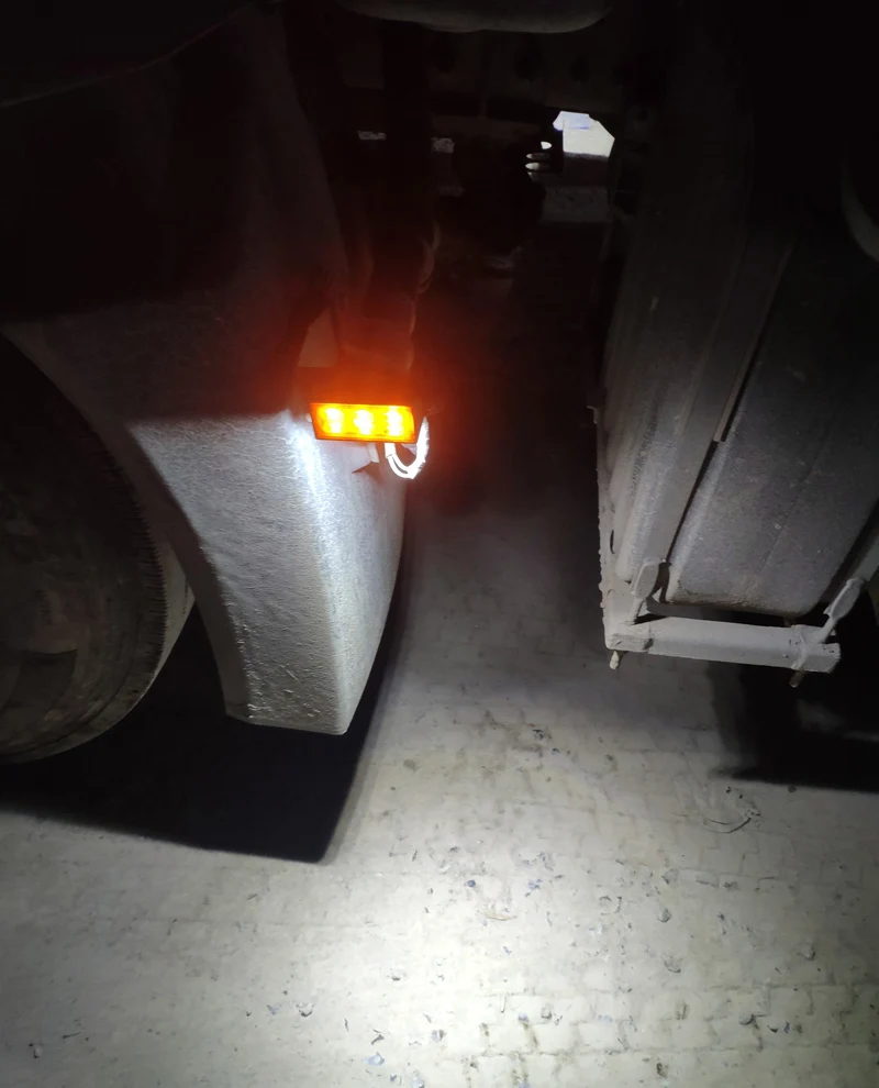Electrely LED Truck Trailer Side Marker Indicators Truck Cab Marker Lights 12V for Trailer Truck Caravan Camper Van Lorry Bus Boat Tractor Motorhome Green Electrely LED Truck Trailer Side Marker Indicators Truck Cab Marker Lights 12V for Trailer Truck Caravan Camper Van Lorry Bus Boat Tractor Motorhome Green