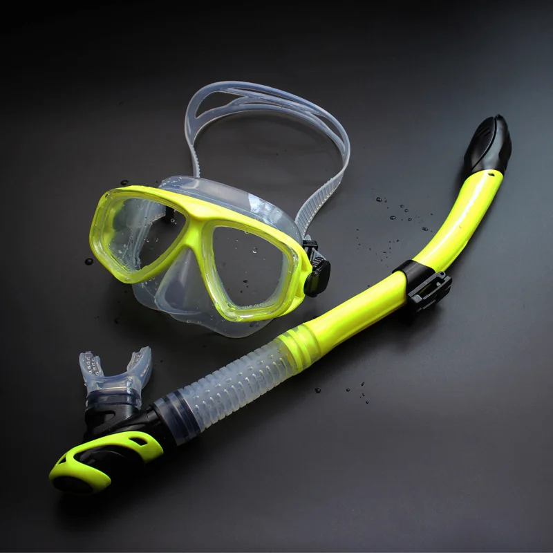

Professional Diving Mask Snorkel Set Scuba Mask Silicone Diving Mask Underwater Training Set Snorkel Adjustable Strap For Adult