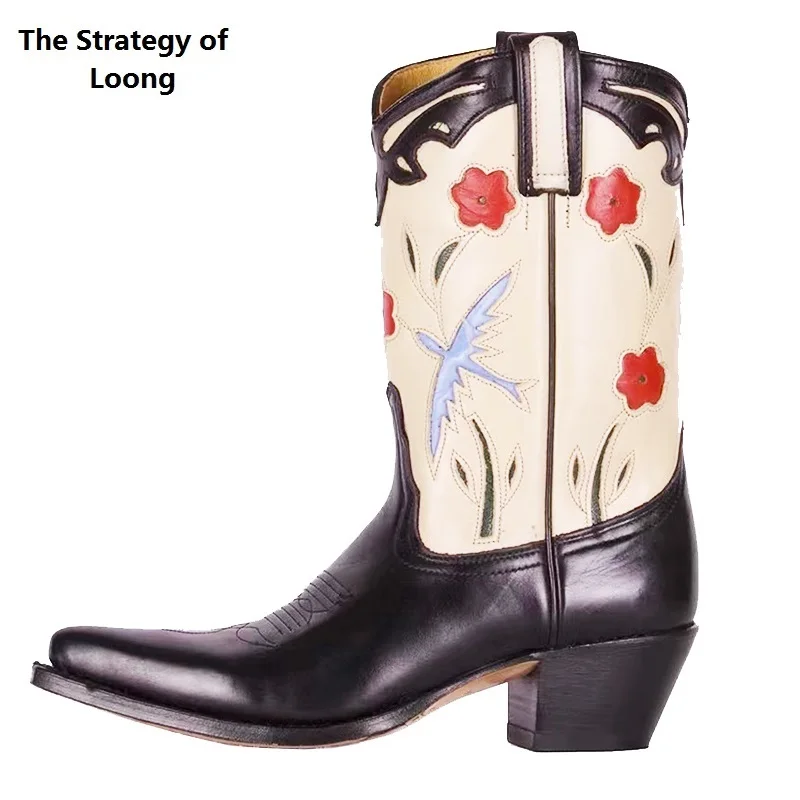 Женские сапоги до середины икры с острым носком и вышивкой на толстом каблуке |