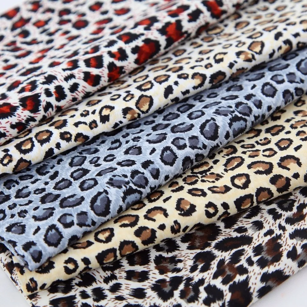 

5 Piece Set 100% Cotton Leopard Fabric Handmade DIY Fabric Clothes Skirt Materials Assorted Pre-Cut Bundle DIY Decor 48x48cm