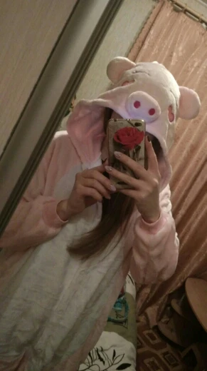 UTB8ytHslXfJXKJkSamHq6zLyVXaS