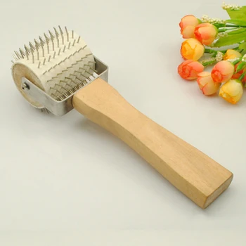 

Steel Needle Roller Propolis Glue Collector Beehive Sand Cover Honeycomb Picker Hardwood Handle Beekeeping Tools Garden Supplies