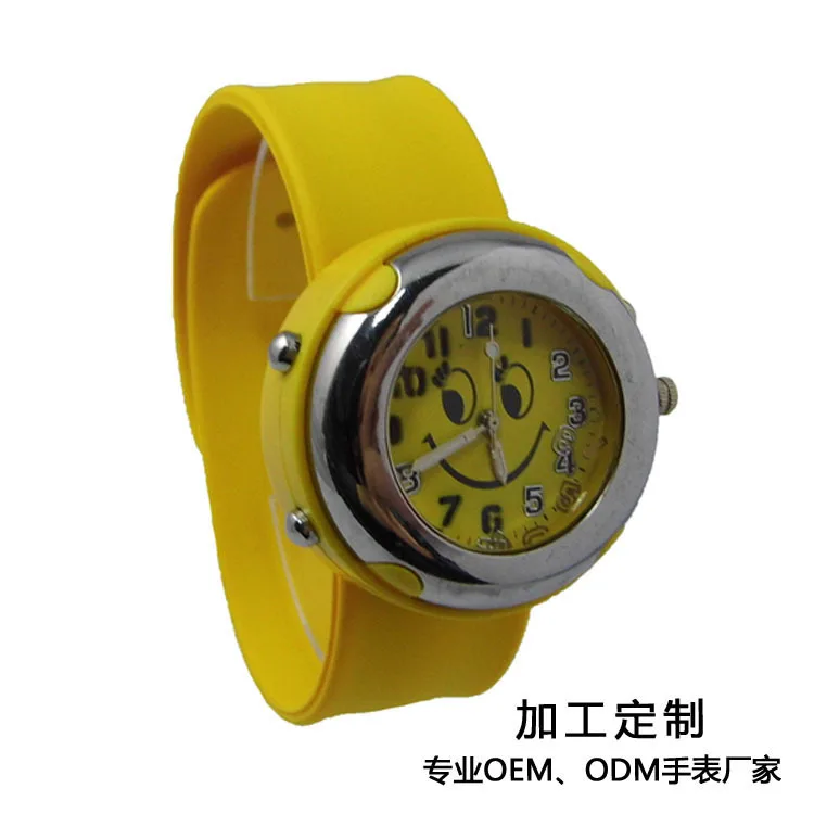 

Customizable 2019 Hot Sales Children Cartoon Animation Silica Gel Pat Watch Flashing Light-Style New Style Quartz Watch