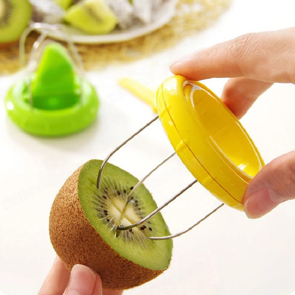 Mini Plastic Fruit Kiwi Cutter Peeler Slicer Pitaya Peeling Tools Kitchen Gadgets Random Color | Дом и сад
