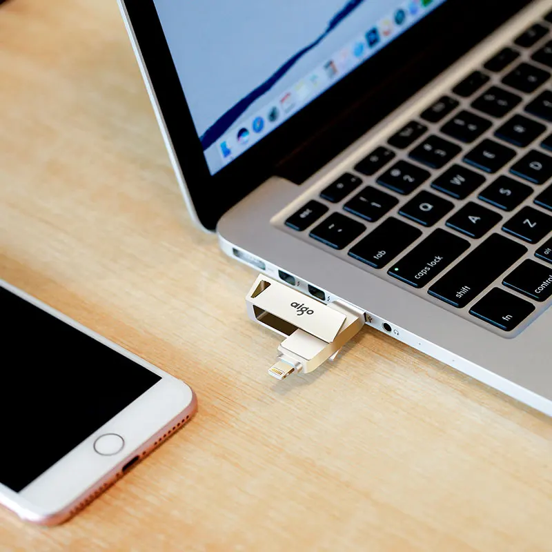 Aigo usb 3,0 высокоскоростной металлический usb 32G застрявший точечный дизайн cle usb вращающаяся на 360 ° Флешка для iphone onekey резервного копирования двойной интерфейс